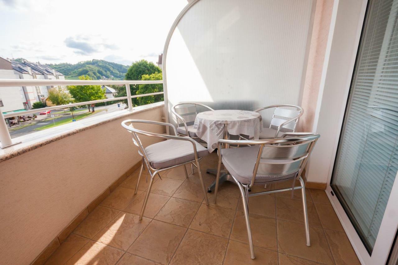 Apartmani Strsoglavec Krapinske Toplice Exterior photo